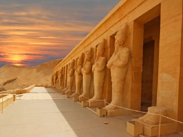 Marsa Alam to Cairo and Luxor Tour by Flight: Pyramids, Kings’ Tombs & Nile Temples