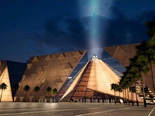 Alexandria Day Tour from Cairo: Pompey’s Pillar, Catacombs, Bibliotheca and Qaitbay Citadel